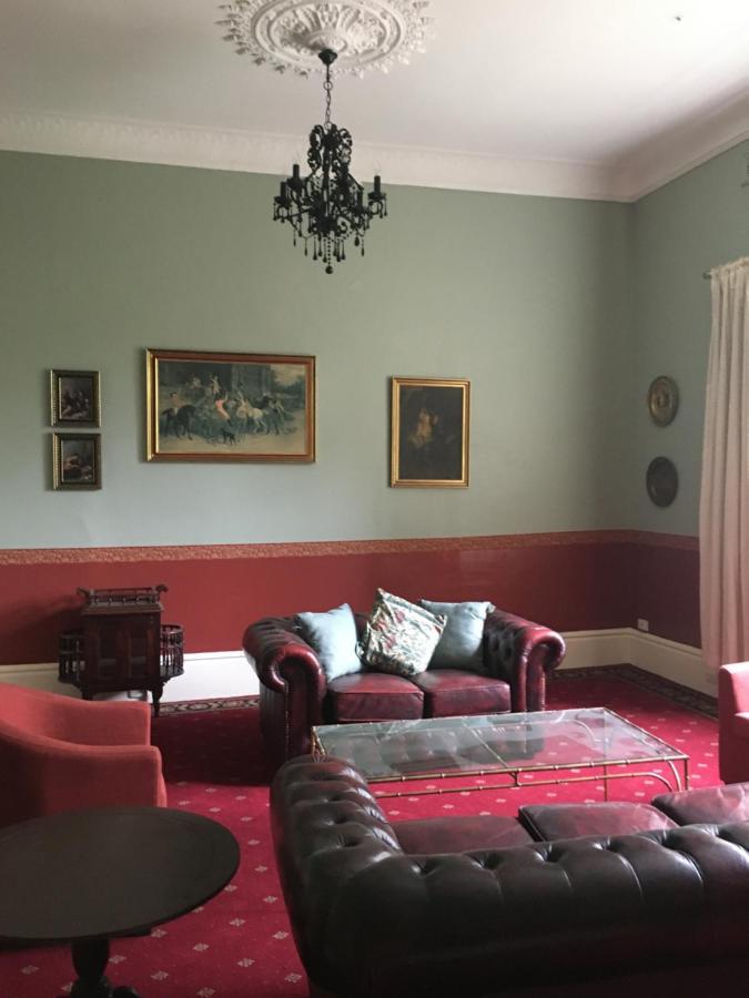 Toorak Manor Hotel Melbourne Buitenkant foto