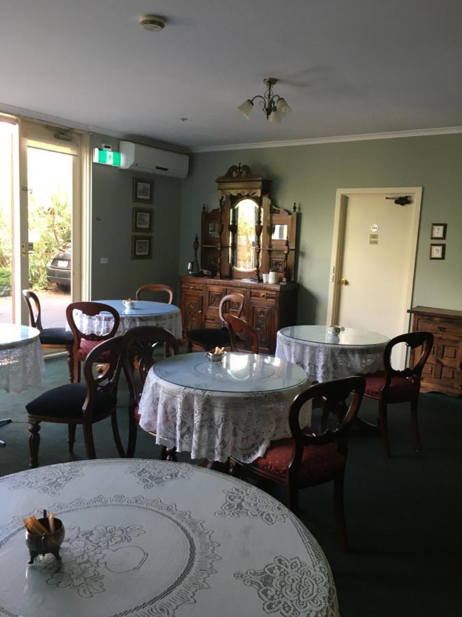 Toorak Manor Hotel Melbourne Buitenkant foto